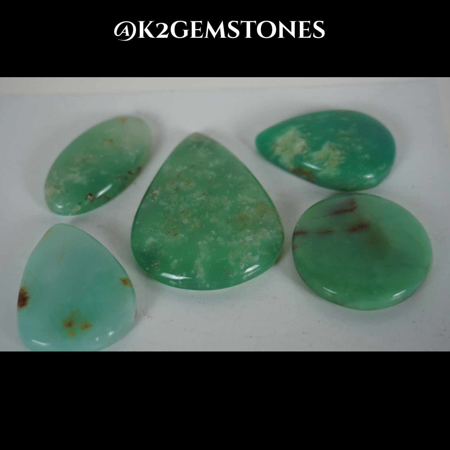 Chrysoprase cabochons