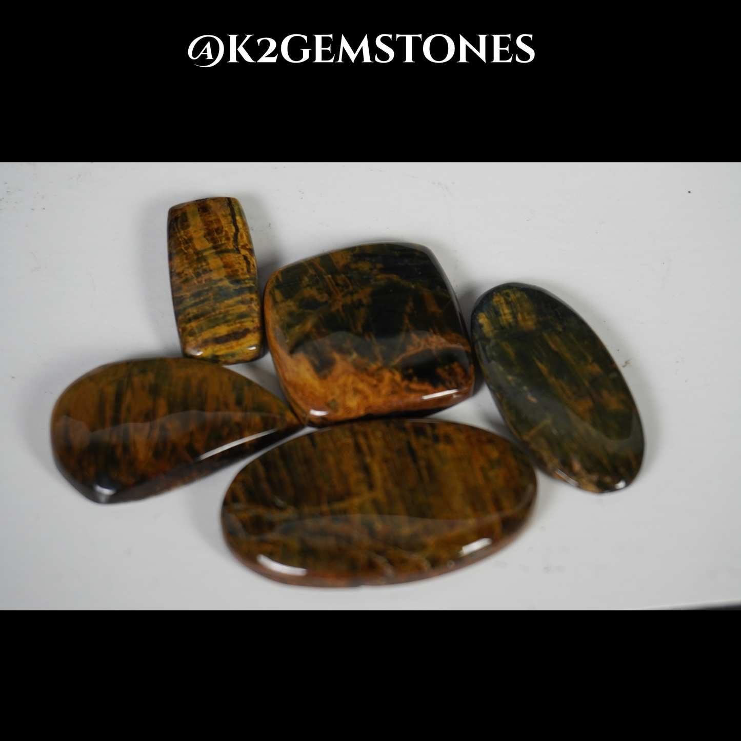 Nellite cabochons