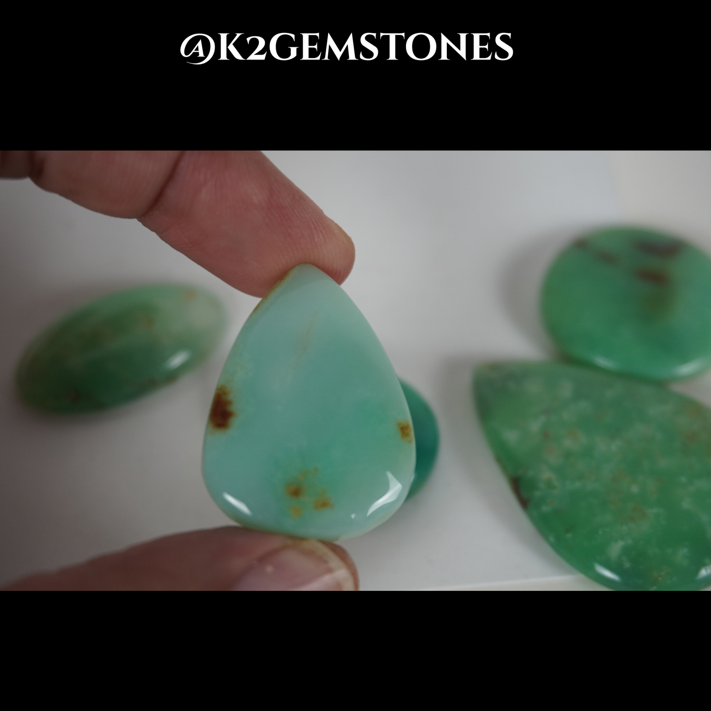 Chrysoprase cabochons