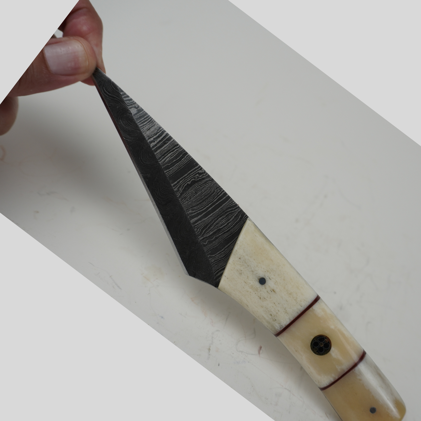 handmade damascus knife