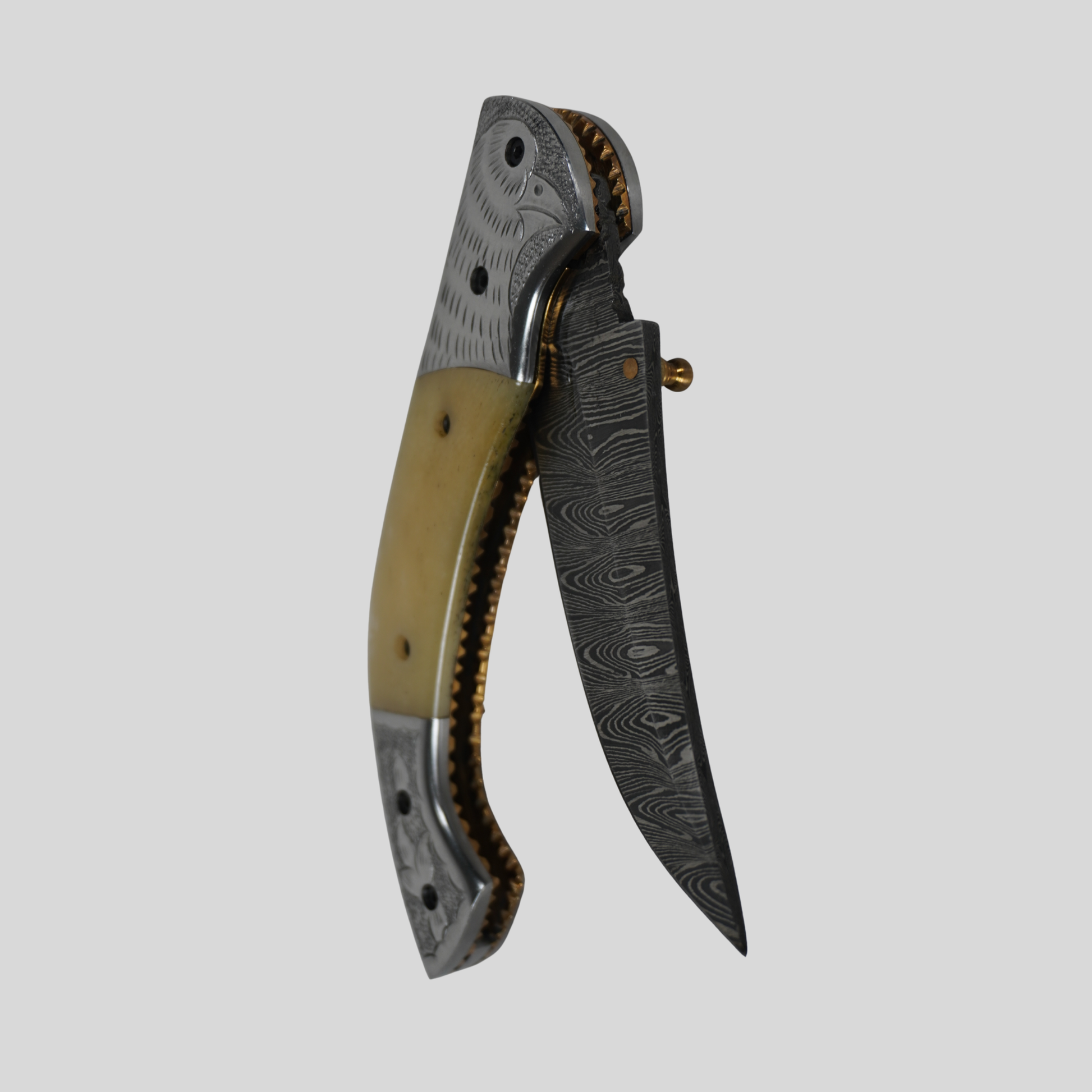 handmade damascus pocket knife