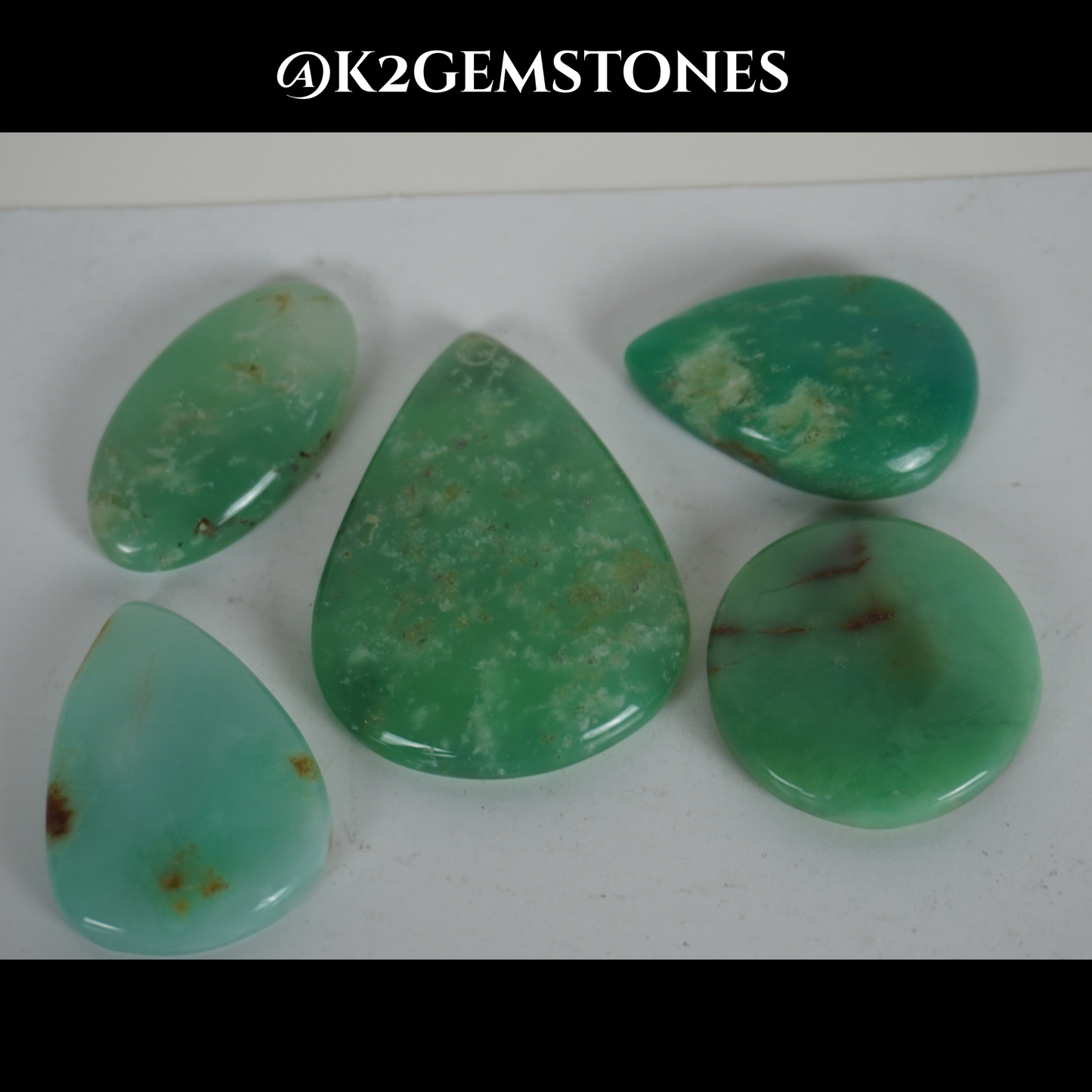 Chrysoprase cabochons