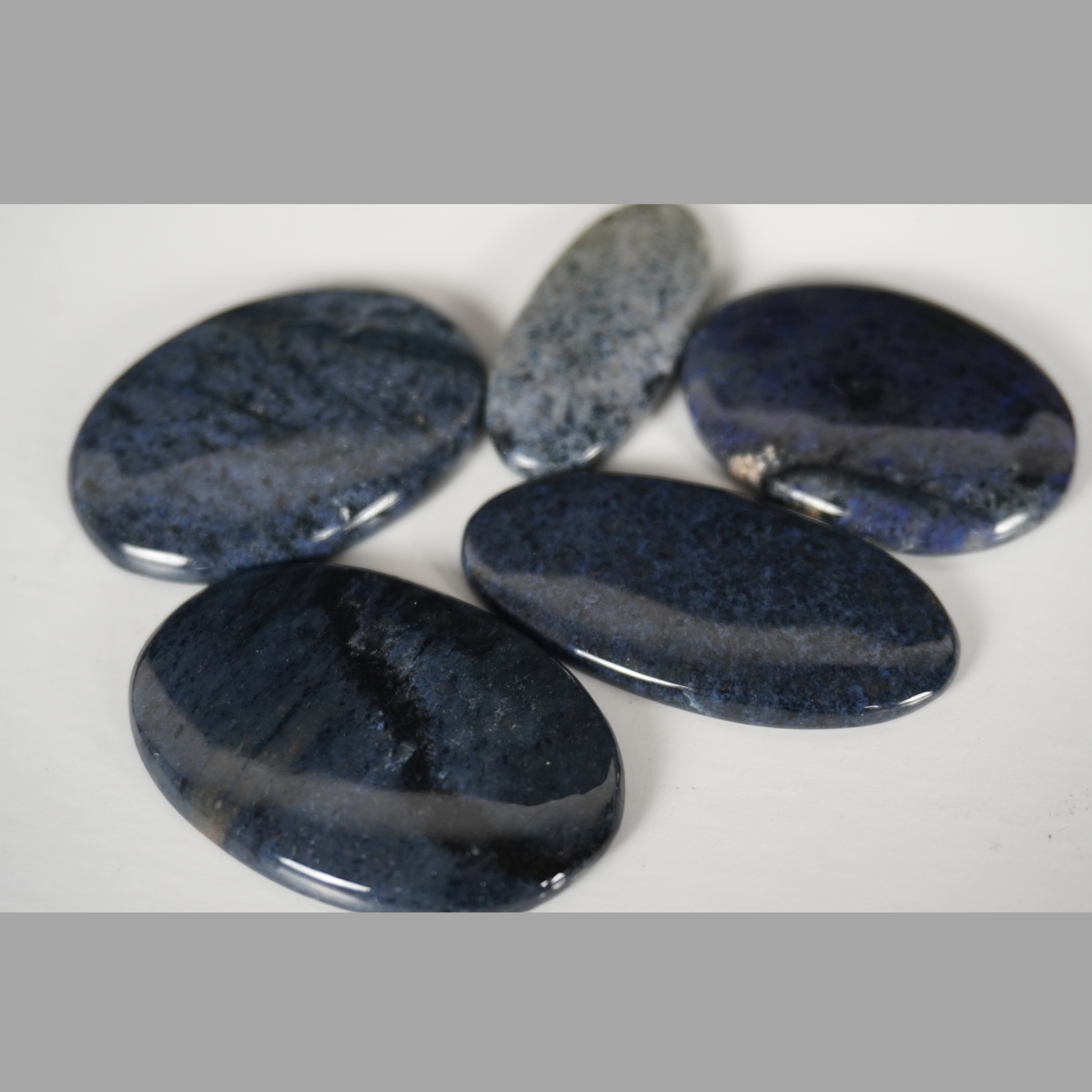 Diorite cabochons