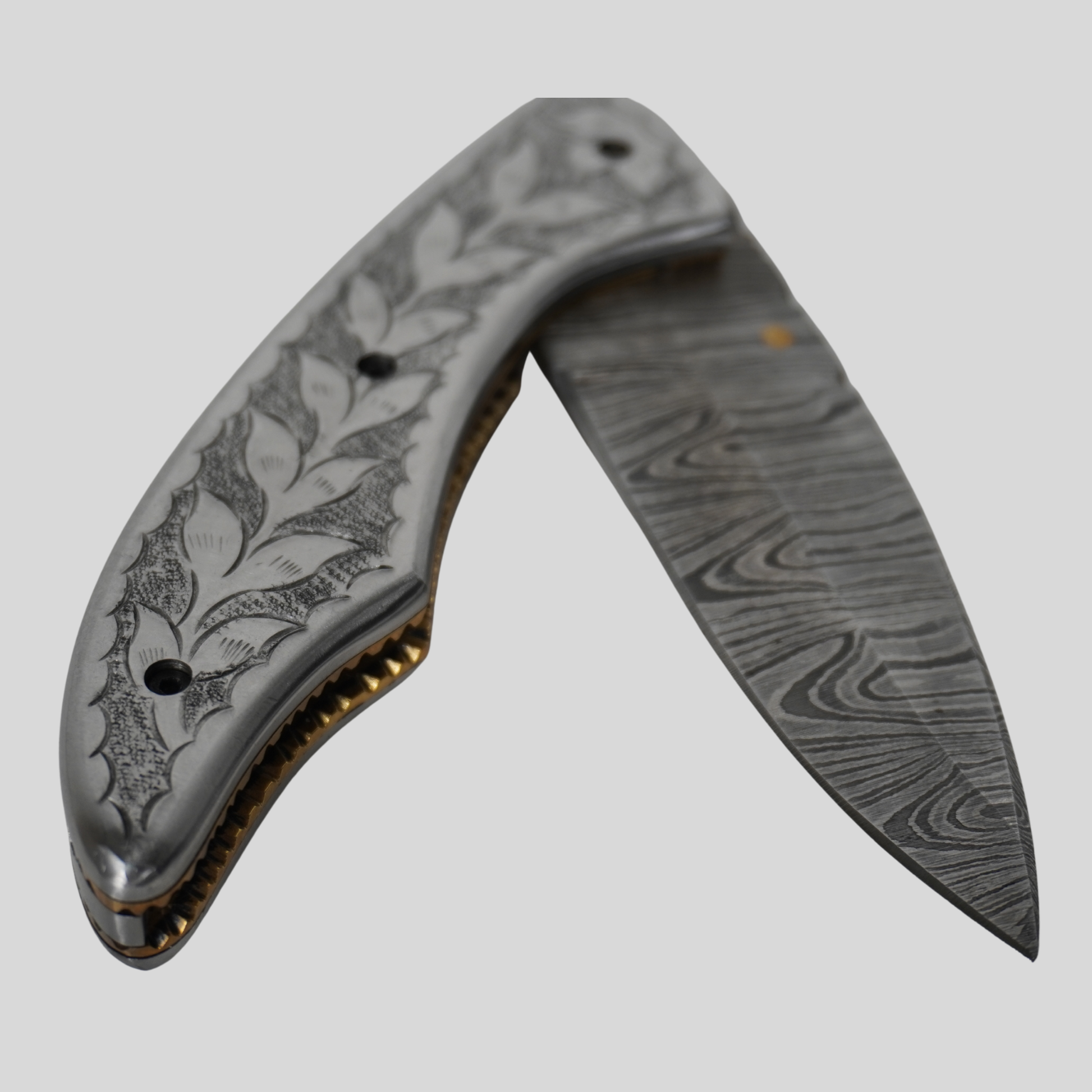 handmade damascus folding knife