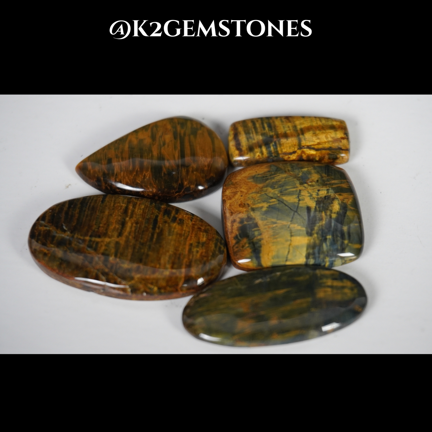 Nellite cabochons