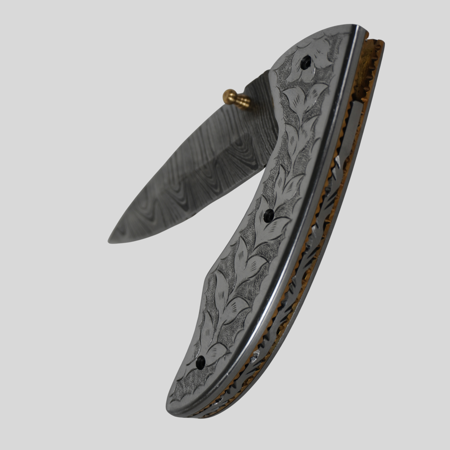 handmade damascus folding knife