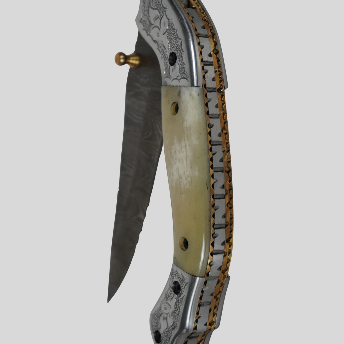 handmade damascus folding knife