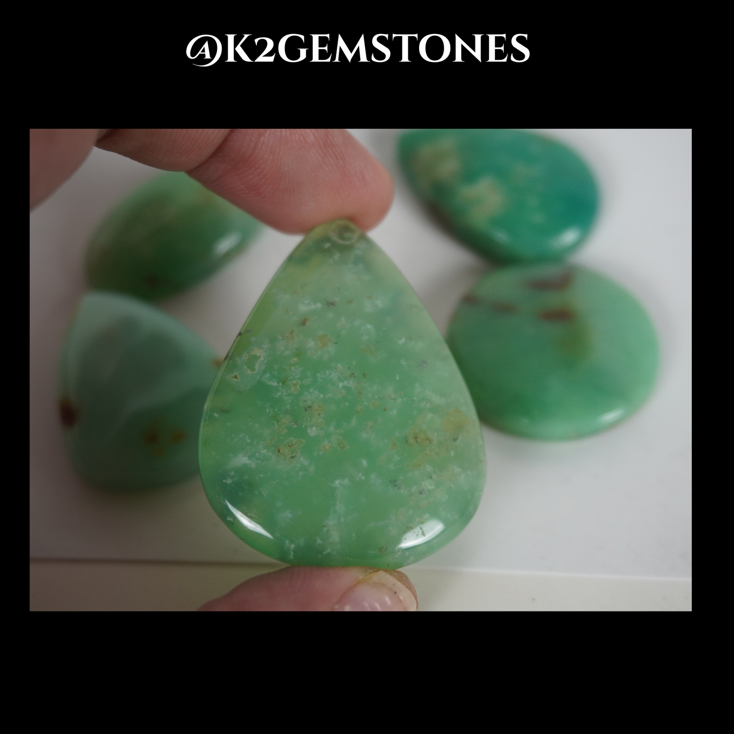 Chrysoprase cabochons
