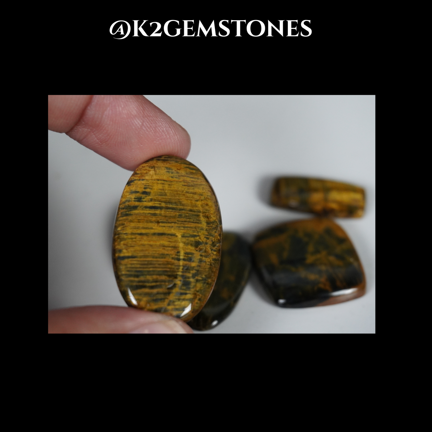 Nellite cabochons