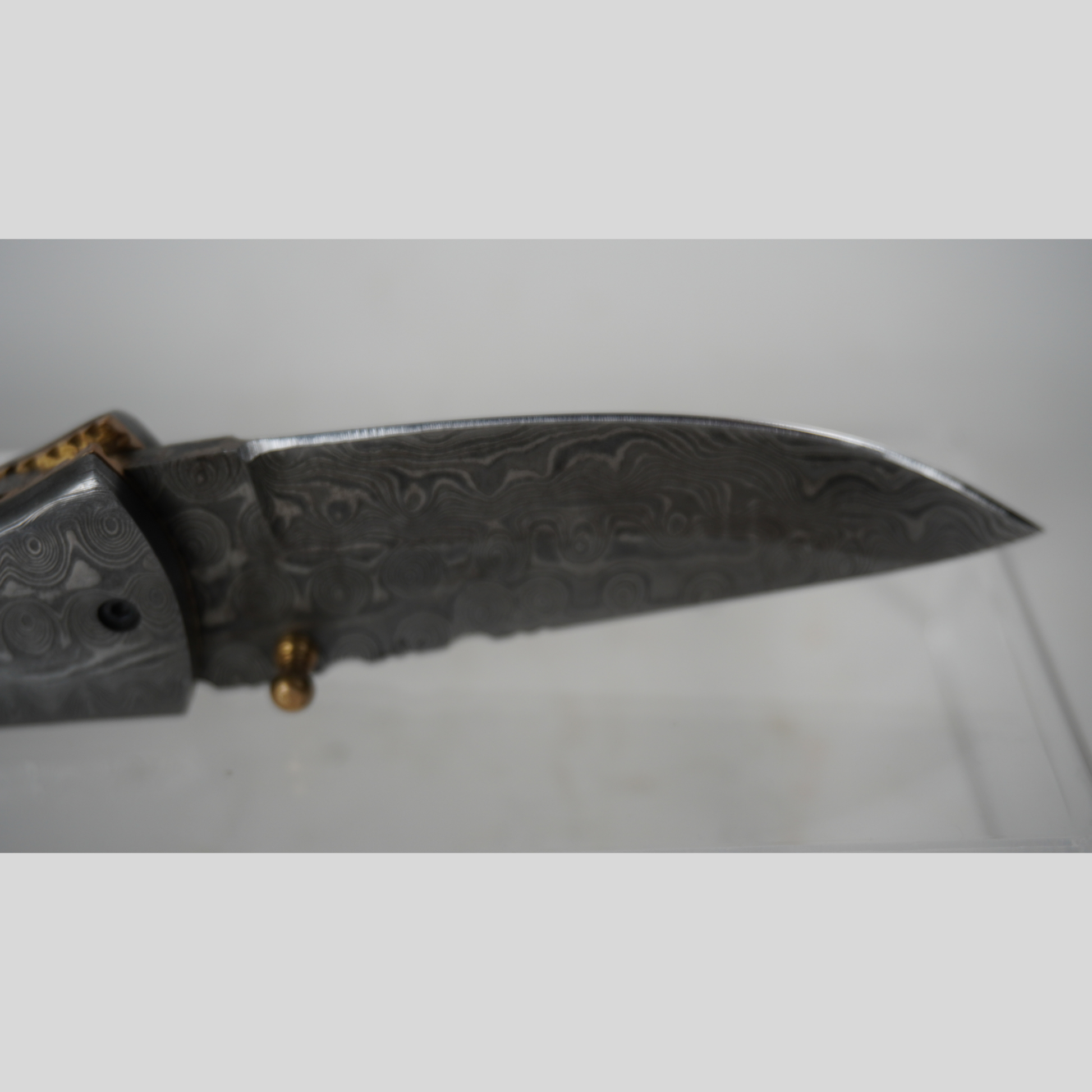 Damascus Steel Pocket Knife