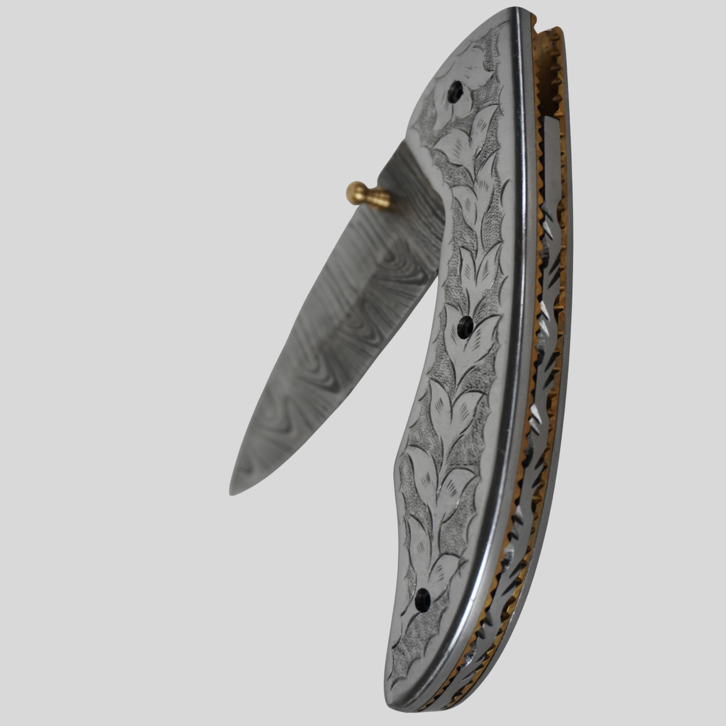 handmade damascus folding knife