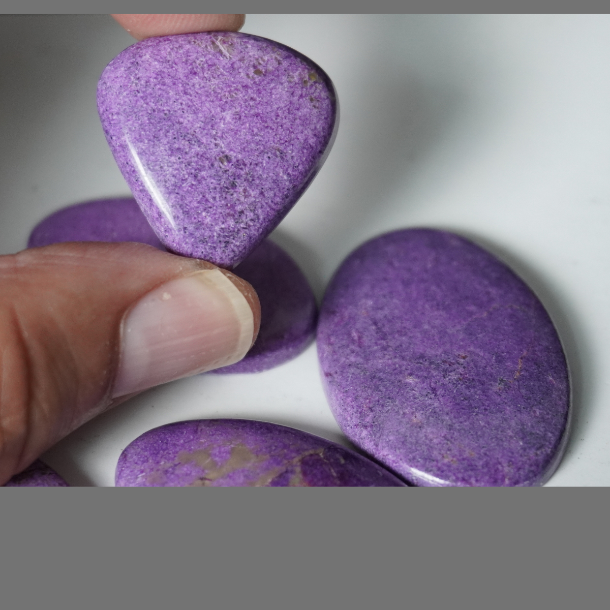 Phosphosiderite cabochons