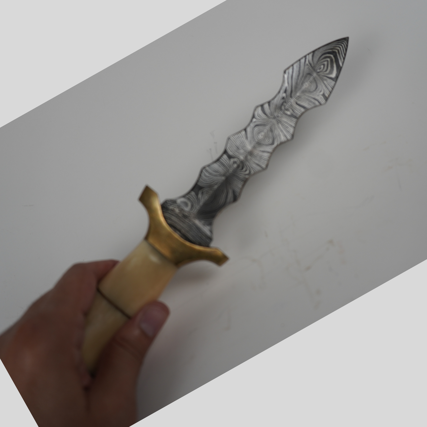 damascus fantasy dagger