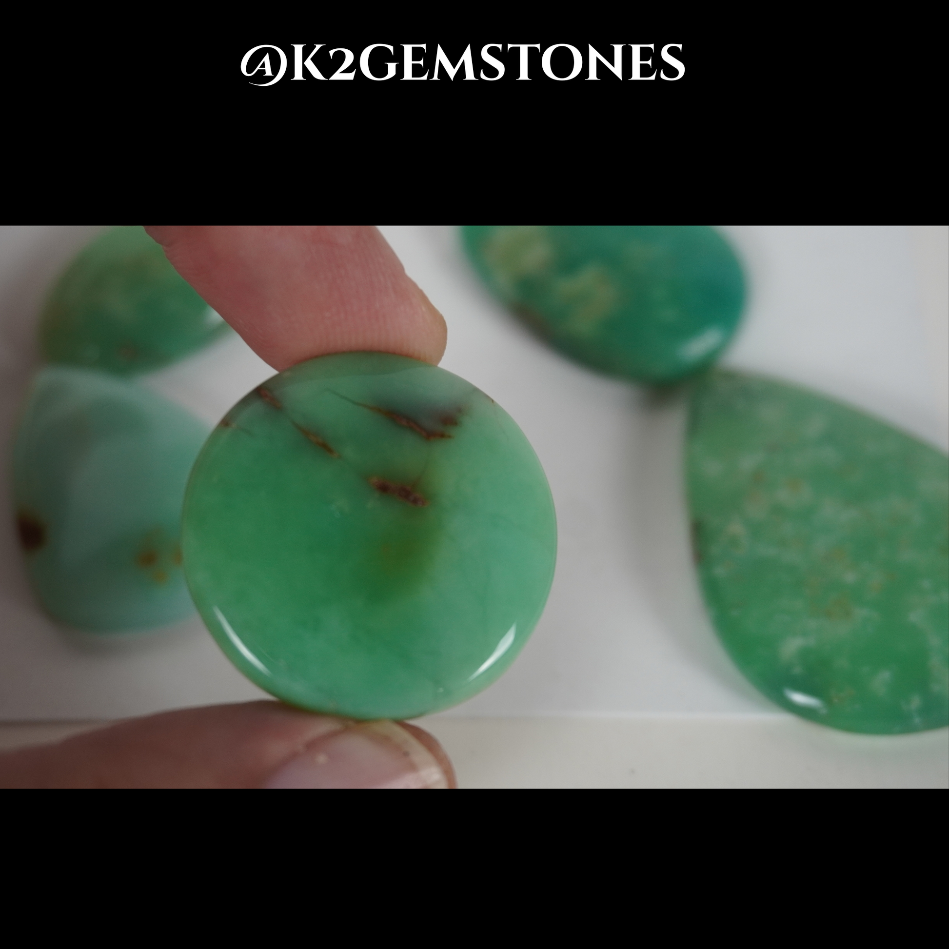 Chrysoprase cabochons